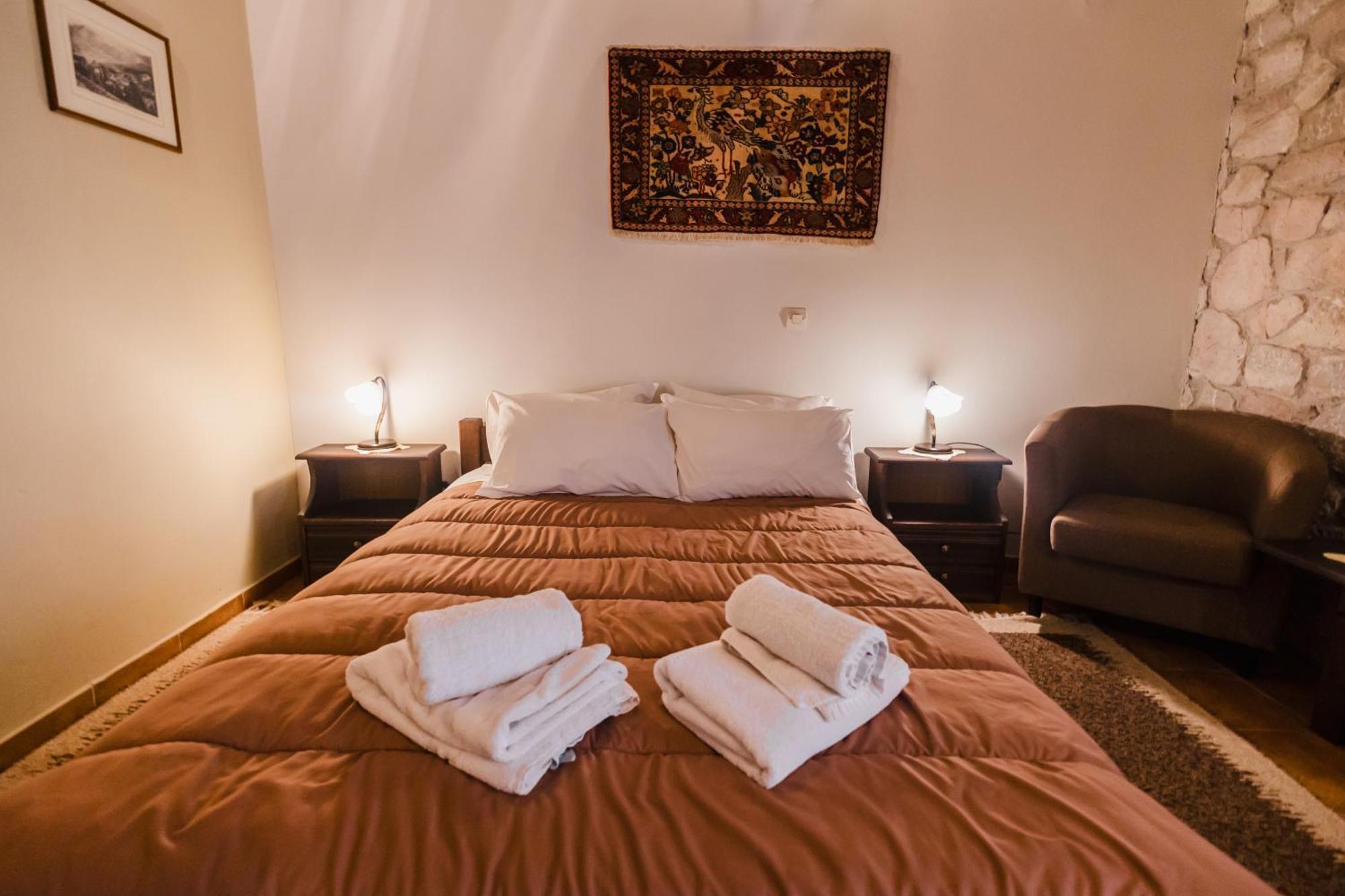Guesthouse Armakas Kalavryta Ngoại thất bức ảnh