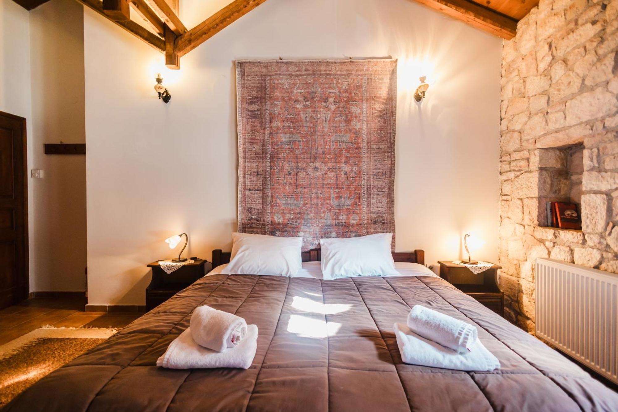 Guesthouse Armakas Kalavryta Ngoại thất bức ảnh